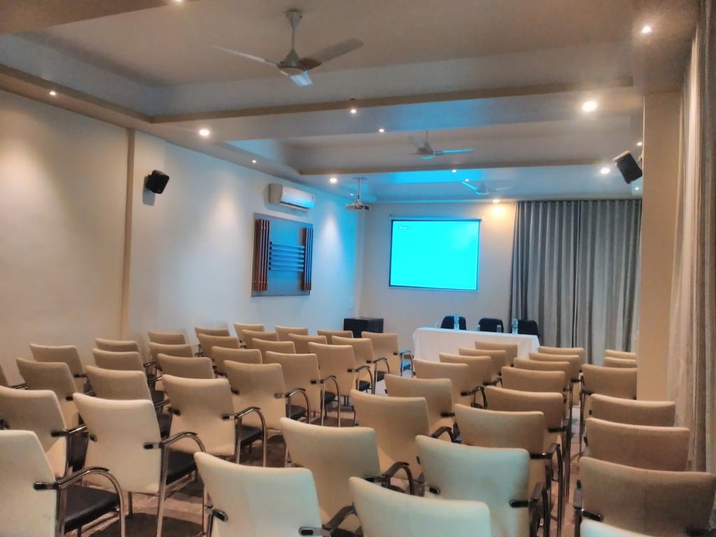 讷沃尔格尔广场酒店 Nawalgarh 外观 照片